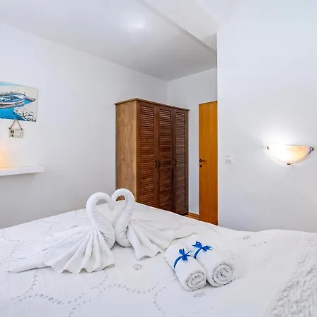 Istrian Villa Stella For 8: Pool & Sauna 別荘 *