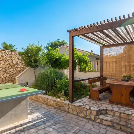 Feriehus Istrian Stella For 8: Pool & Sauna
